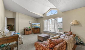 1330 N Mountain Ave, Ashland, OR 97520