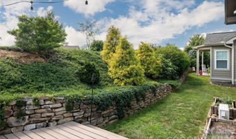 17 Asher Ln, Arden, NC 28704