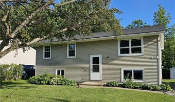703 Beach Rd, Angola, NY 14006