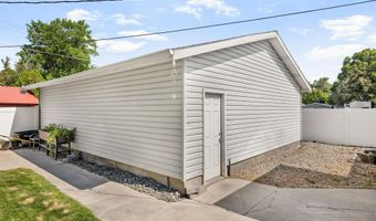 359 S Shilling St, Blackfoot, ID 83201