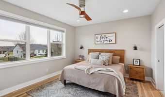 1315 Bailey Ct, Adel, IA 50003