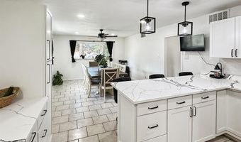 1504 S Country Club Cir, Carlsbad, NM 88220