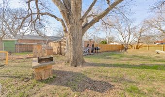 517 W Lamar St, Alvord, TX 76225