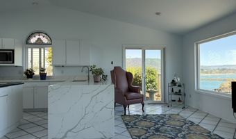 423 BUENA VISTA Loop, Brookings, OR 97415