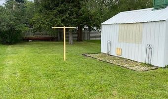 916 S Lawson St, Aberdeen, SD 57401