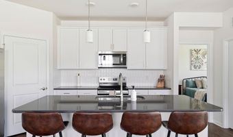 607 Pine Dune Ln, Aberdeen, NC 28315