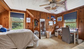 17 Hunters Path, Clinton, CT 06413