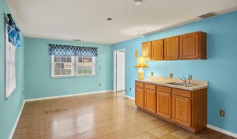 13001 BEECHTREE Ln, Bowie, MD 20715