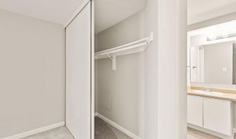 4401 PEMBROOK VILLAGE Dr 102, Alexandria, VA 22309