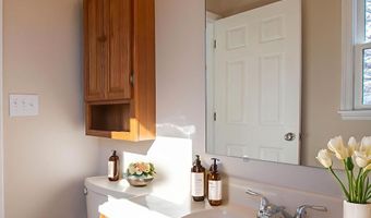 19283 Saturn Dr, Abingdon, VA 24211