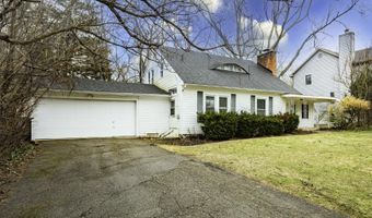 3 Shipman Cir, Ann Arbor, MI 48104
