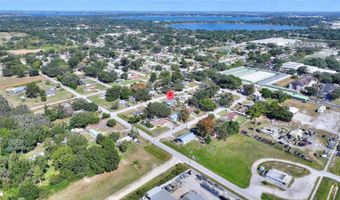 221 DOROTHY St, Auburndale, FL 33823