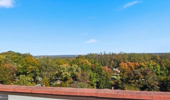 4390 LORCOM Ln 805, Arlington, VA 22207