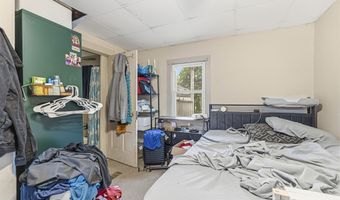 48 Drummond St, Auburn, ME 04210