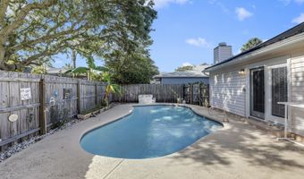 1849 SEMINOLE Rd, Atlantic Beach, FL 32233