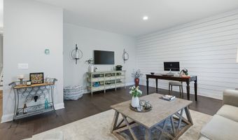 39 Brentwood Cir 39, Danbury, CT 06810