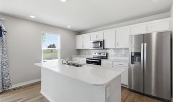 1158 35th St SW, Altoona, IA 50009