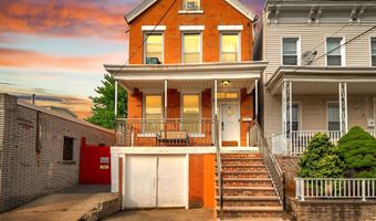 9 E 15TH St, Bayonne, NJ 07002
