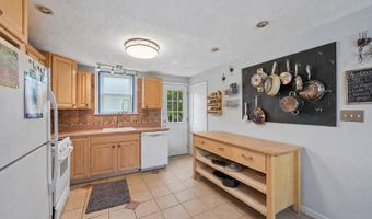 329 ALDAN Ave, Aldan, PA 19018