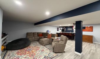 102 Shale Ct, Batesville, IN 47006