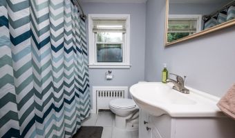 3 Swanson Dr, Bristol, CT 06010
