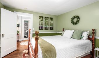 10 N Beech Tree Rd, Brookfield, CT 06804
