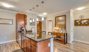 6301 EDSALL Rd 122, Alexandria, VA 22312