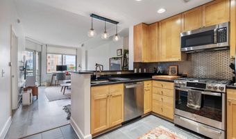 3650 S GLEBE Rd 450, Arlington, VA 22202