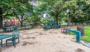 1410 C St NE, Washington, DC 20002