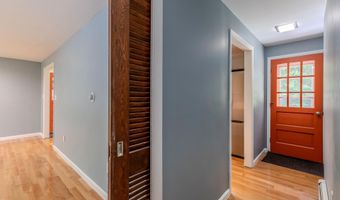 107 Colbrook Dr, Arlington, VT 05250
