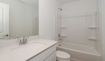 2252 Stonegate Rd, Algonquin, IL 60102
