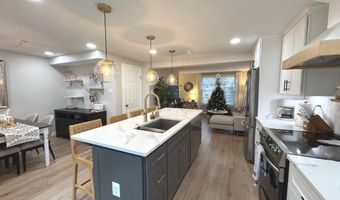 2120 S LOWELL St, Arlington, VA 22204