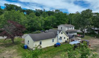 90 Water St, Chester, CT 06412