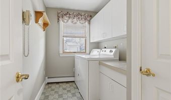 46 Timberland Dr, Lincoln, RI 02865