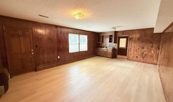 1975 Pine Lake Dr, Arab, AL 35016