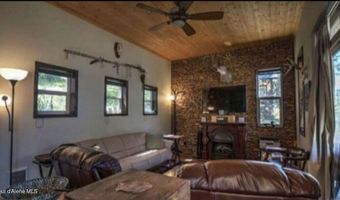 145 Cedar Dr, Bayview, ID 83803