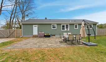 31 Charles St, North Kingstown, RI 02852
