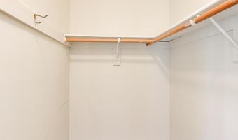 7806 FOX GATE Ct, Bethesda, MD 20817