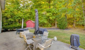 9 Crest Hill Dr, Alloway, NJ 07461