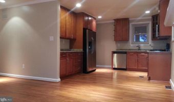 5100 10TH St N, Arlington, VA 22205