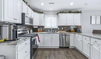 237 Broadmore Cir, Angola, IN 46703