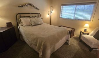 578 Hatch Rd, Cascade, ID 83611