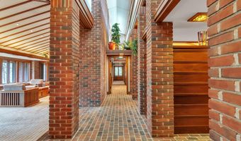 5140 Turtle Point Dr, Ann Arbor, MI 48105