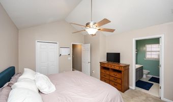 864 Thornbird Cir, Boiling Springs, SC 29316