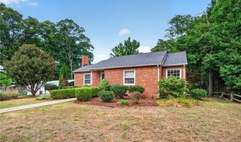 203 Ridgecrest Rd, Asheboro, NC 27203