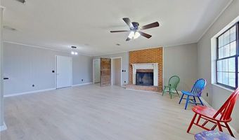 1886 Craven Rd, Baxley, GA 31513