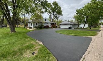 22628 W Silver Lake Ave, Antioch, IL 60002