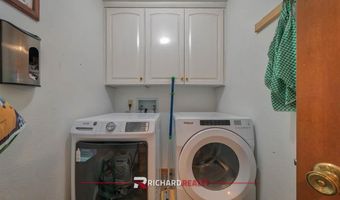 215 44th St N, Cody, WY 82414