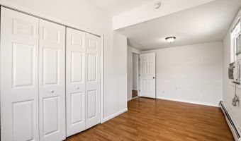 174 Orient St, Bayonne, NJ 07002