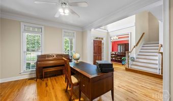 1050 Chestnut Glen Dr, Athens, GA 30606